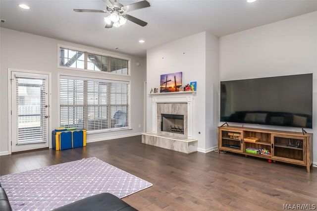 9290 CRESCENT LODGE Circle, Pike Road, AL 36064