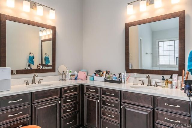 9290 CRESCENT LODGE Circle, Pike Road, AL 36064