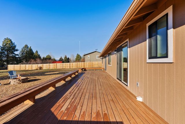 20985 Via Bonita Court, Bend, OR 97702