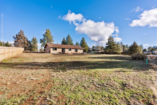 20985 Via Bonita Court, Bend, OR 97702