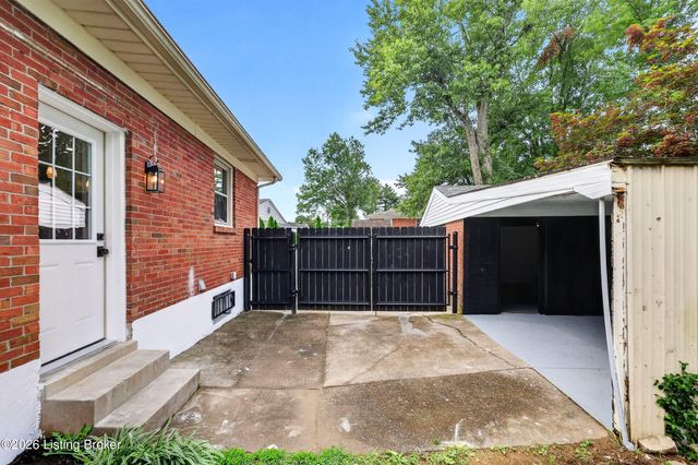 6908 Tangelo Dr, Louisville, KY 40228