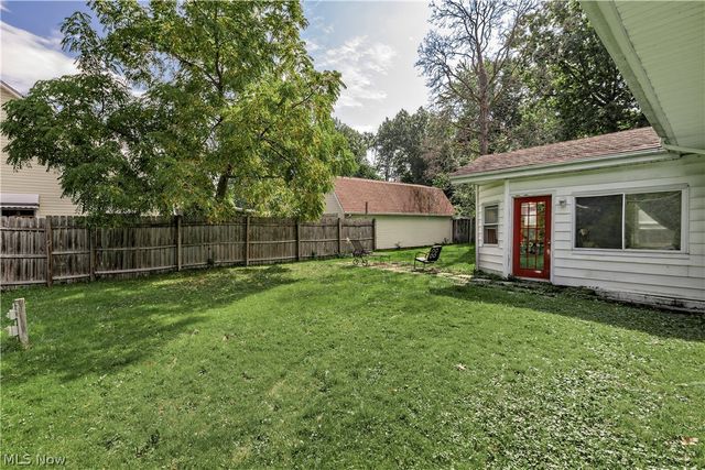 721 E 345th Street, Eastlake, OH 44095