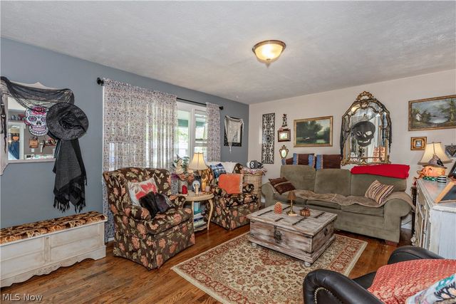 721 E 345th Street, Eastlake, OH 44095
