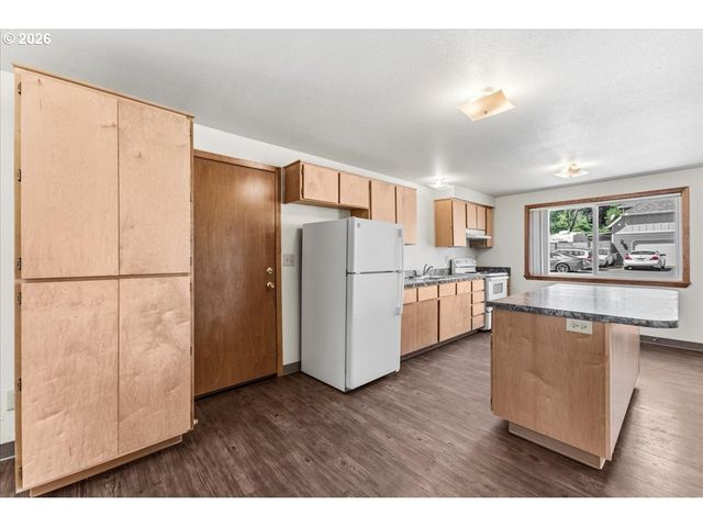 22010 S LESLIE Ave, Beavercreek, OR 97004