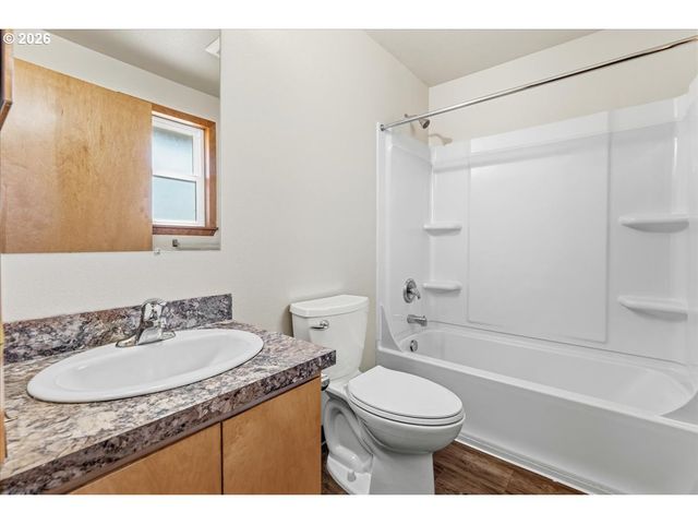 22010 S LESLIE Ave, Beavercreek, OR 97004