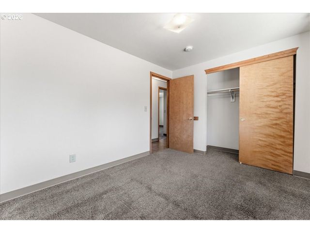 22010 S LESLIE Ave, Beavercreek, OR 97004