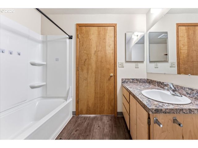 22010 S LESLIE Ave, Beavercreek, OR 97004