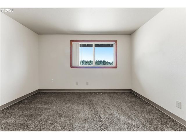 22010 S LESLIE Ave, Beavercreek, OR 97004