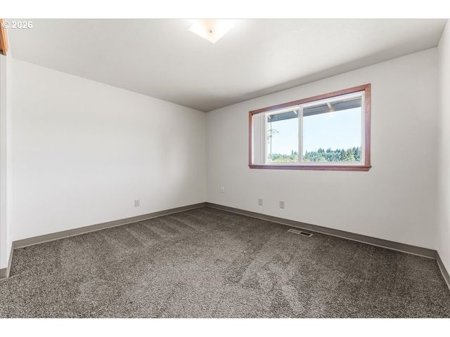 22010 S LESLIE Ave, Beavercreek, OR 97004