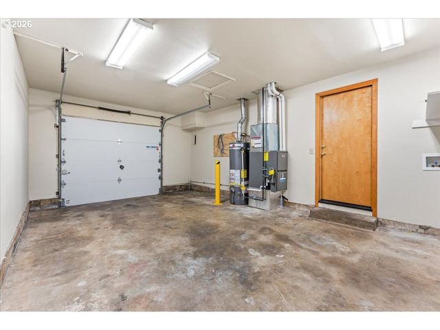 22010 S LESLIE Ave, Beavercreek, OR 97004