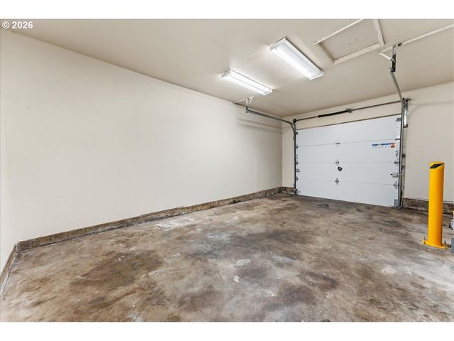 22010 S LESLIE Ave, Beavercreek, OR 97004