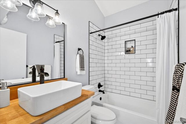 836 Summer Drive 3, Highlands Ranch, CO 80126