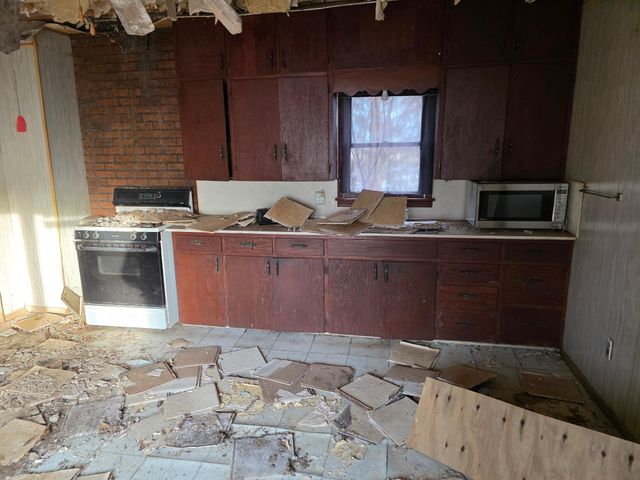 87387 245th Street, Albert Lea, MN 56007