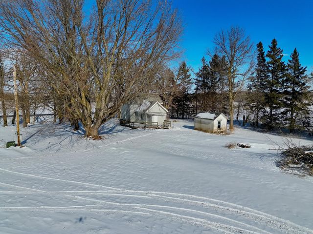 87387 245th Street, Albert Lea, MN 56007