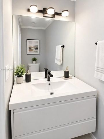 31 SE 5th Street 4118, Miami, FL 33131