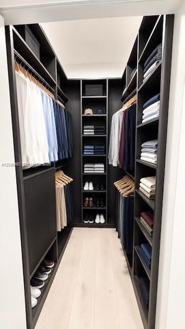31 SE 5th Street 4118, Miami, FL 33131