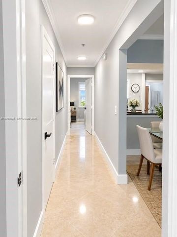 31 SE 5th Street 4118, Miami, FL 33131