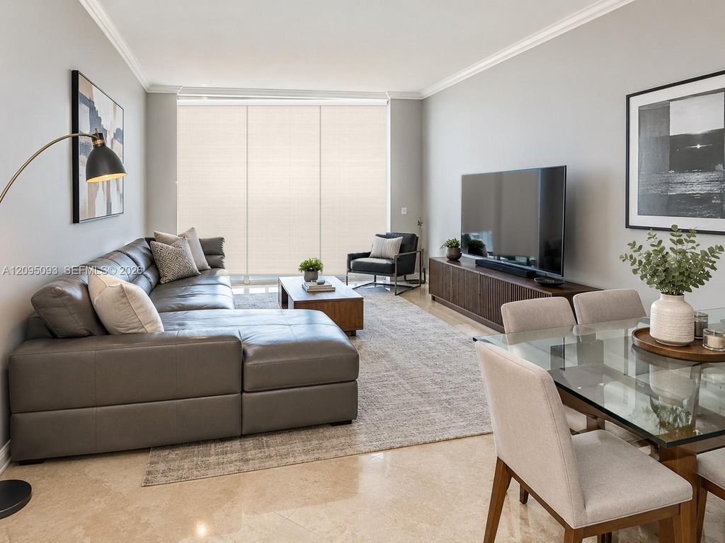 31 SE 5th Street 4118, Miami, FL 33131