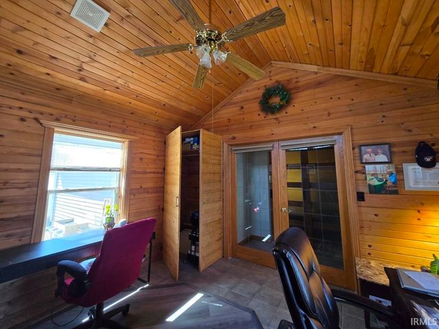 14 Ems T41 Lane, Leesburg, IN 46538