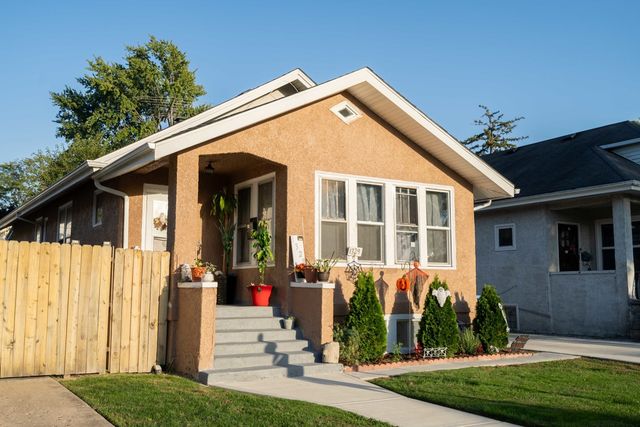 1329 S 12th Avenue, Maywood, IL 60153
