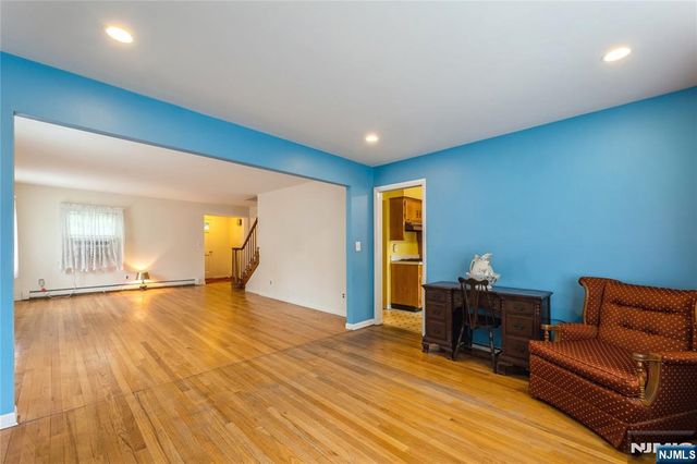 106 Jefferson Avenue, Cresskill, NJ 07626