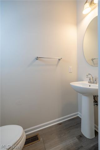 2293 Monaco Street NW, Uniontown, OH 44685