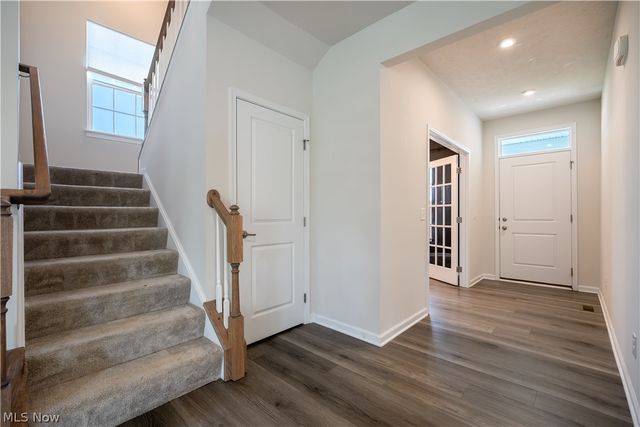 2293 Monaco Street NW, Uniontown, OH 44685