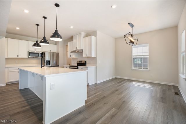 2293 Monaco Street NW, Uniontown, OH 44685