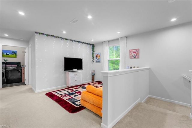 215 Lorraine DR, Williamsburg, VA 23185
