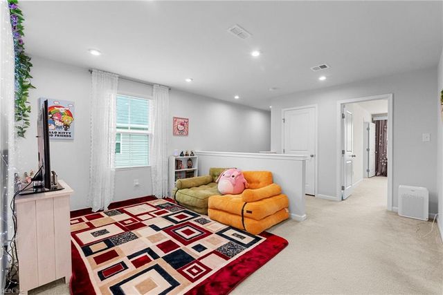 215 Lorraine DR, Williamsburg, VA 23185