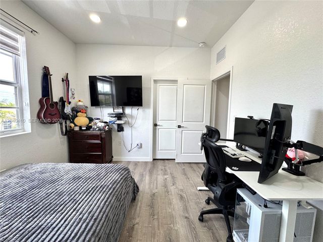 479 NE 5th Way 479, Florida City, FL 33034