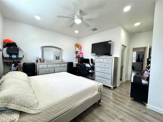 479 NE 5th Way 479, Florida City, FL 33034