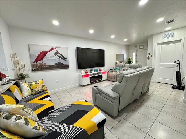 479 NE 5th Way 479, Florida City, FL 33034