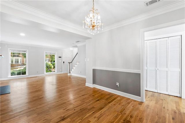 46 Mount Vernon Circle, Atlanta, GA 30338