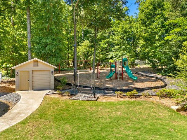 46 Mount Vernon Circle, Atlanta, GA 30338