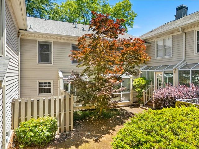 46 Mount Vernon Circle, Atlanta, GA 30338