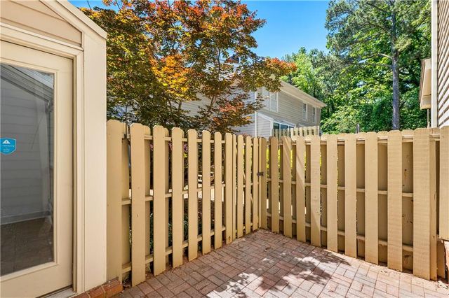 46 Mount Vernon Circle, Atlanta, GA 30338