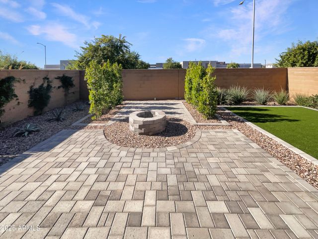 25722 N 20TH Lane, Phoenix, AZ 85085