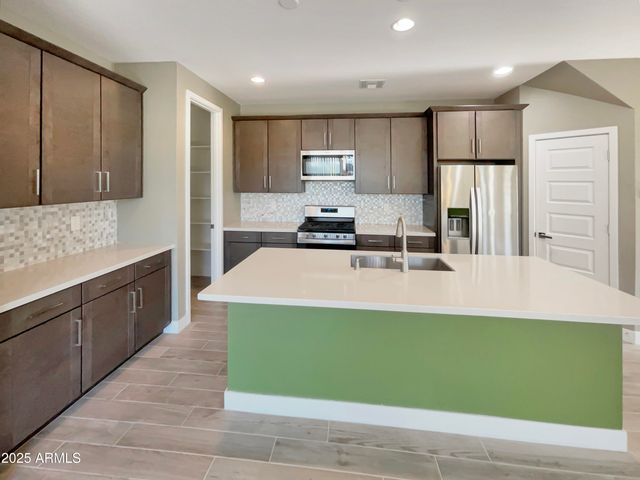 25722 N 20TH Lane, Phoenix, AZ 85085