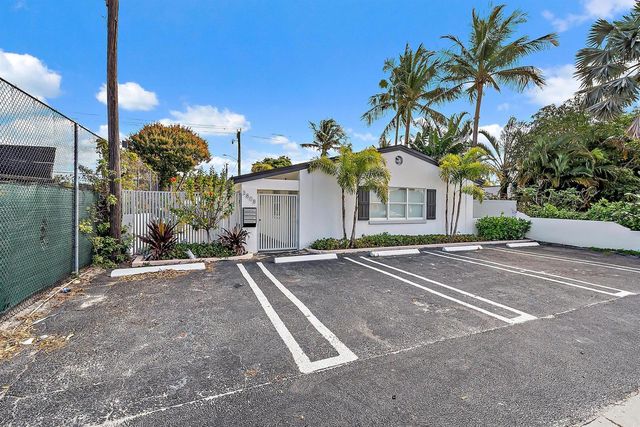 3808 Broadway 3, West Palm Beach, FL 33407