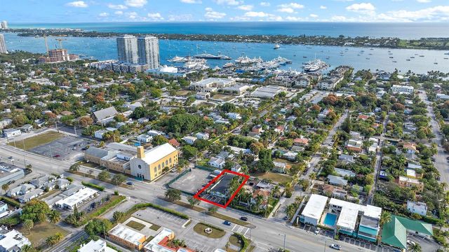 3808 Broadway 3, West Palm Beach, FL 33407