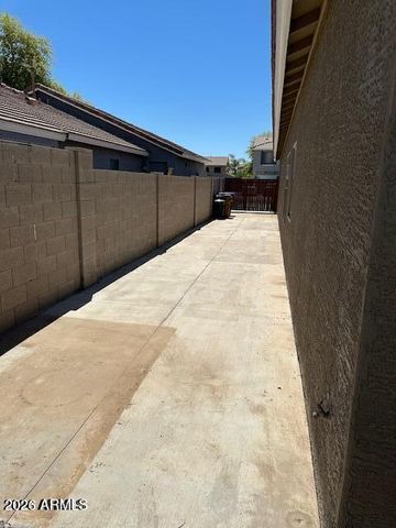 1220 E HEATHER Drive, San Tan Valley, AZ 85140