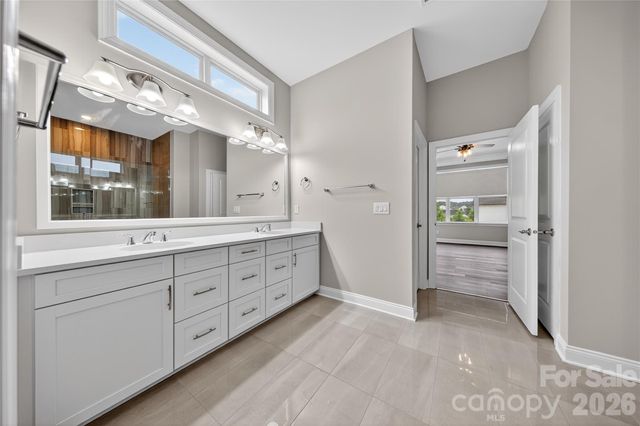 6044 Candlestick Lane, Lancaster, SC 29720
