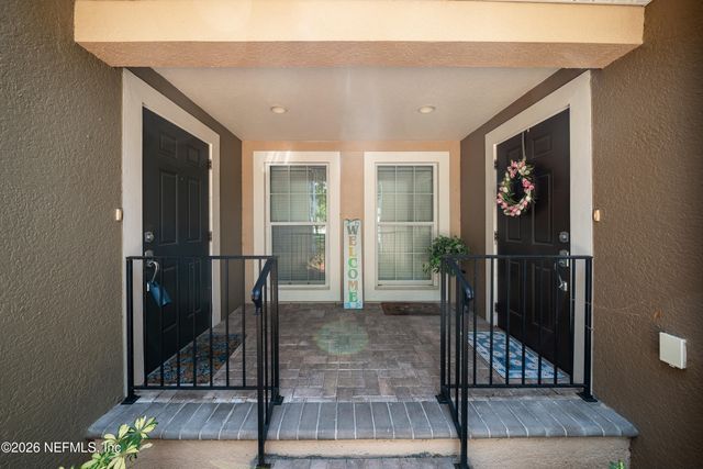 8733 LITTLE SWIFT Circle 23D, Jacksonville, FL 32256