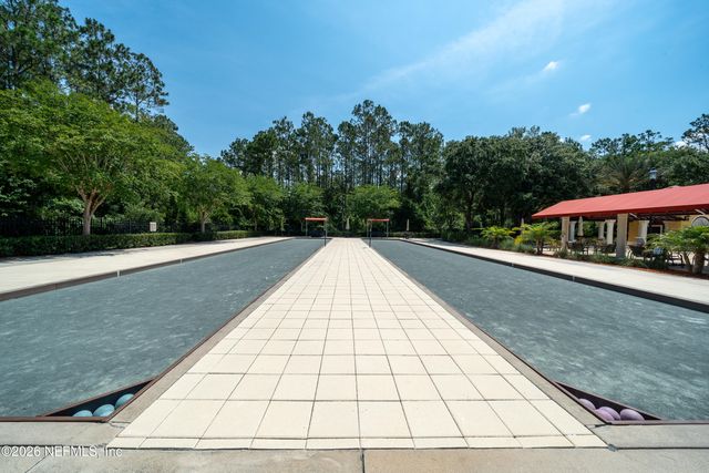 8733 LITTLE SWIFT Circle 23D, Jacksonville, FL 32256