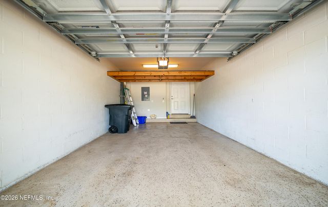 8733 LITTLE SWIFT Circle 23D, Jacksonville, FL 32256