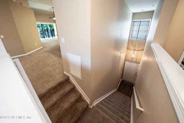 8733 LITTLE SWIFT Circle 23D, Jacksonville, FL 32256
