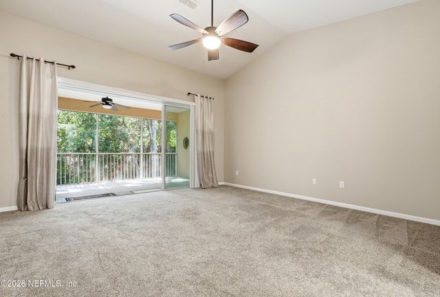 8733 LITTLE SWIFT Circle 23D, Jacksonville, FL 32256