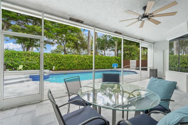 7476 Brunswick Cir, Boynton Beach, FL 33472