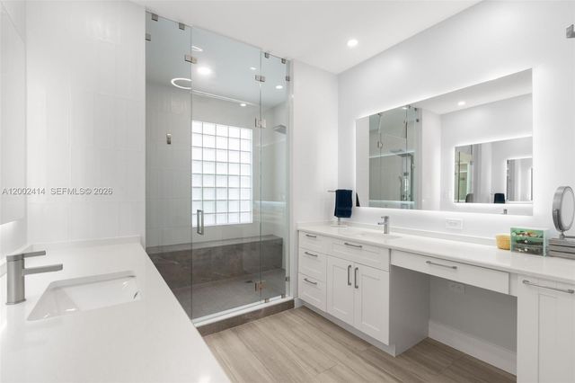 7476 Brunswick Cir, Boynton Beach, FL 33472